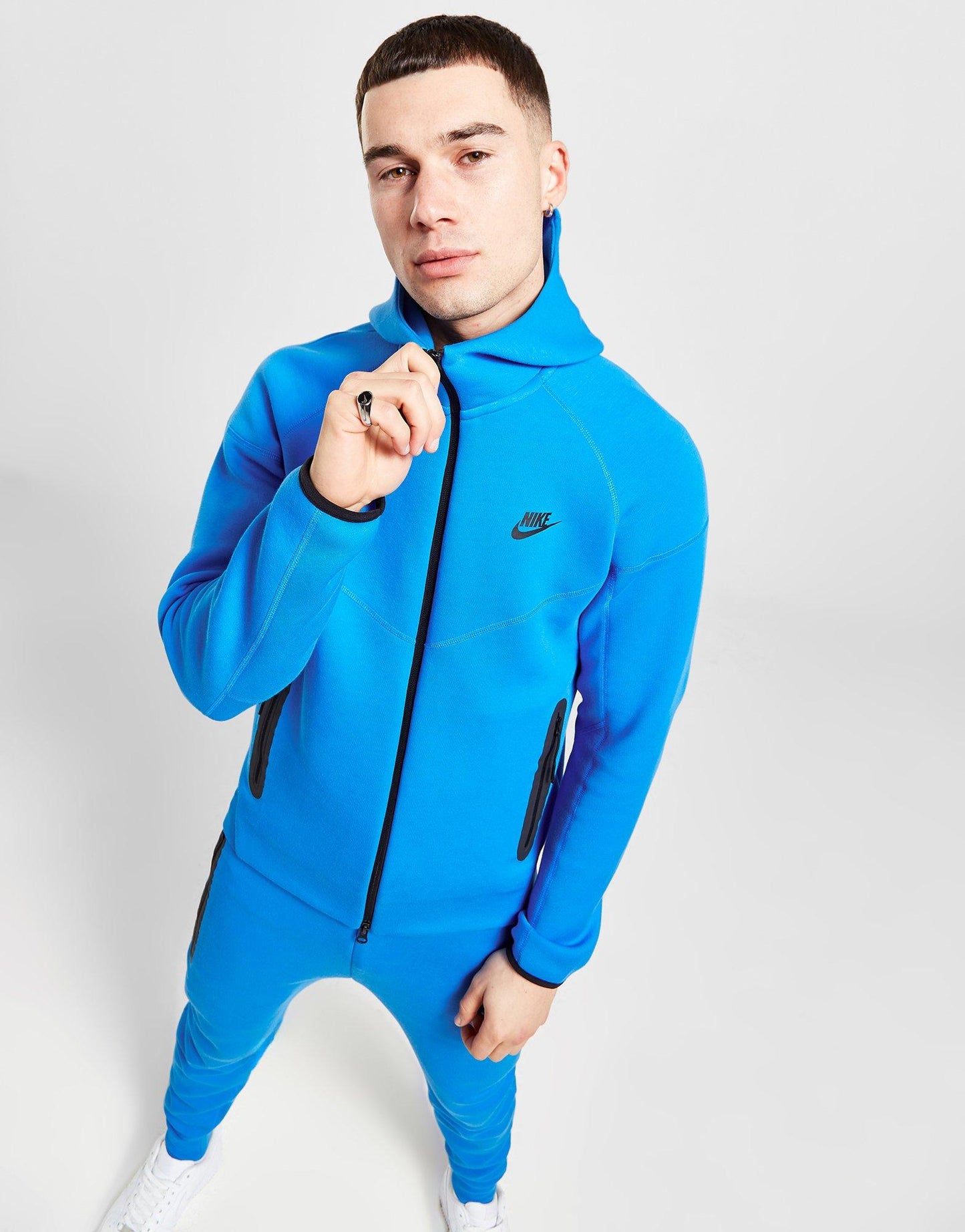 VIRAL TECH FLEECE TRACKSUIT SET